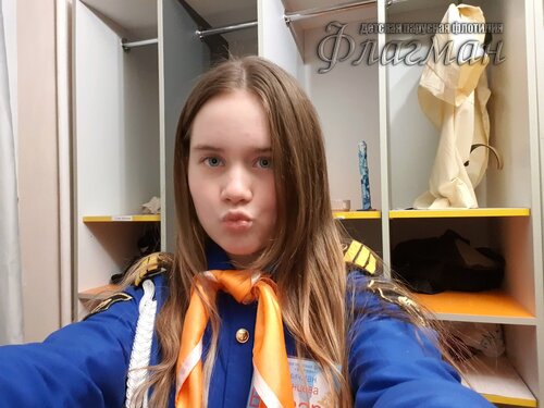 ab6f57df.ID Photo out.144908